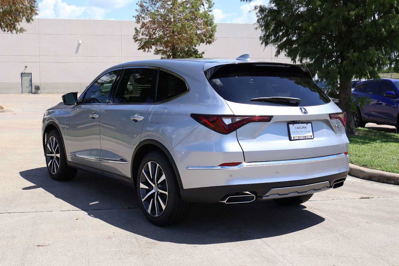 Certified 2026 Acura MDX w/ Technology Package FWD image 4