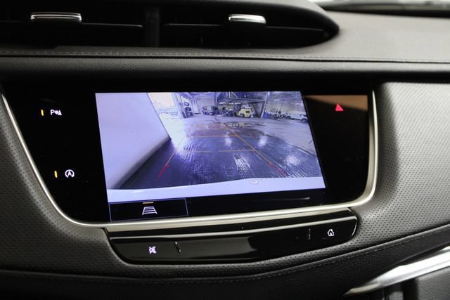 Certified 2024 Cadillac XT5 Premium Luxury AWD/4WD image 18