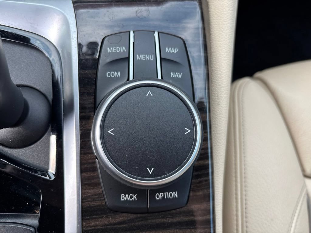 Used 2019 BMW 530i xDrive w/ Convenience Package AWD/4WD image 29