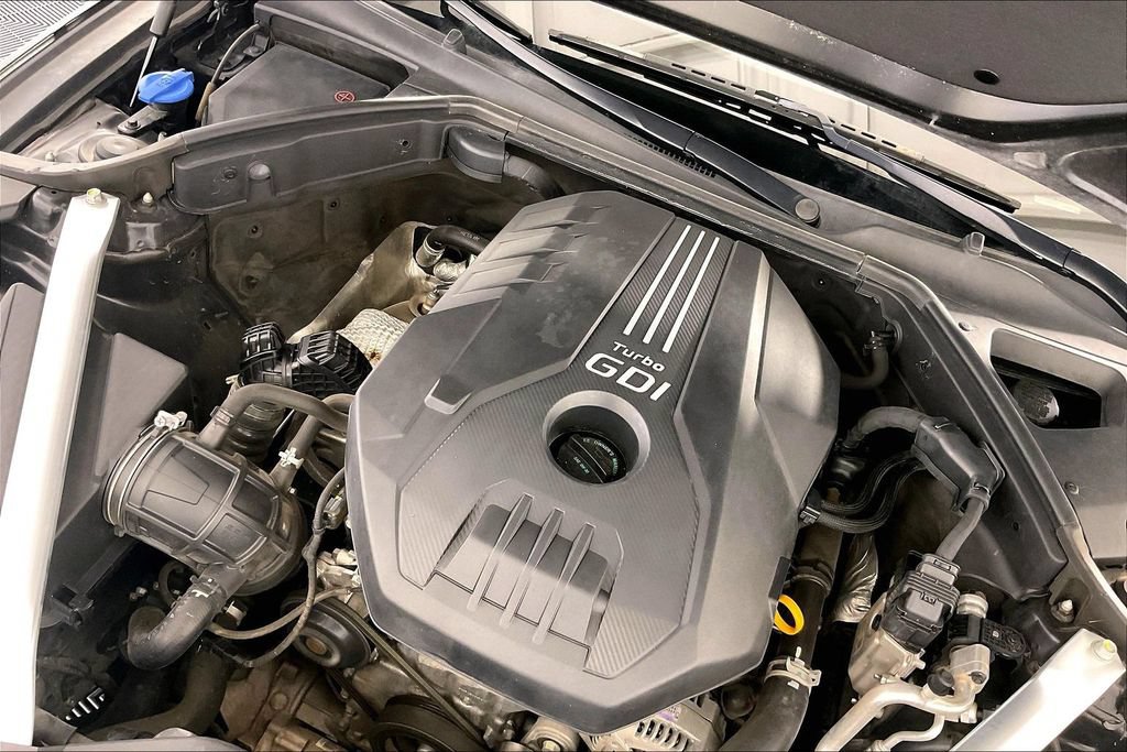 Used 2022 Genesis G70 2.0T RWD image 43