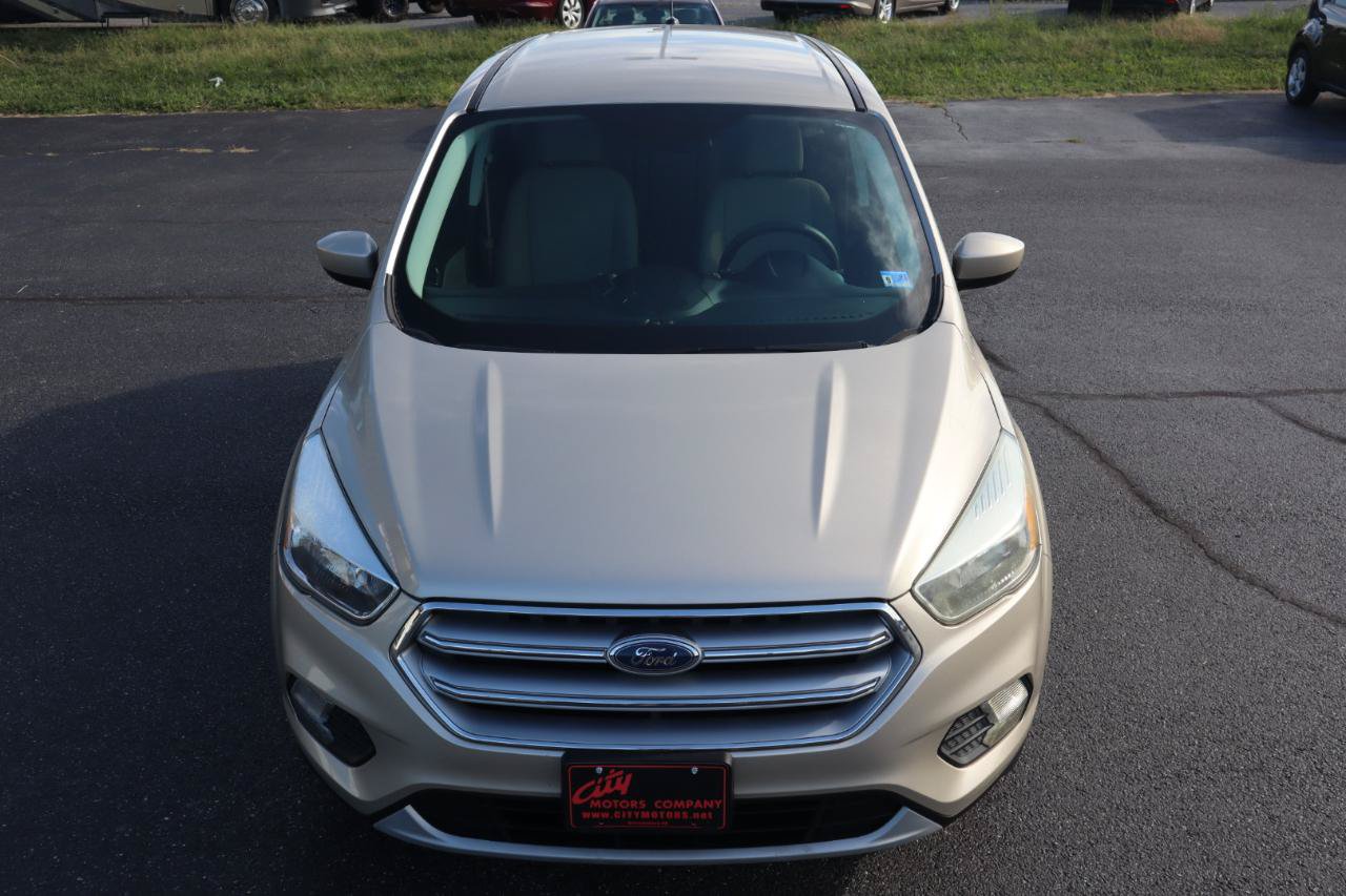 Used 2017 Ford Escape SE FWD image 4