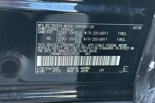 Used 2025 Toyota RAV4 XLE w/ Convenience Package AWD/4WD image 32
