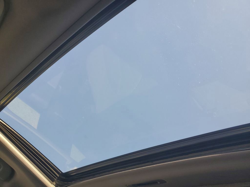 Used 2019 Toyota Avalon XLE image 37