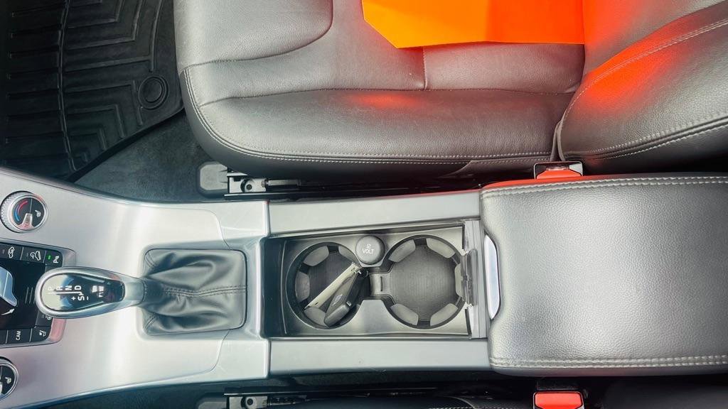 Used 2018 Volvo V60 T5 Cross Country w/ Convenience Package image 23