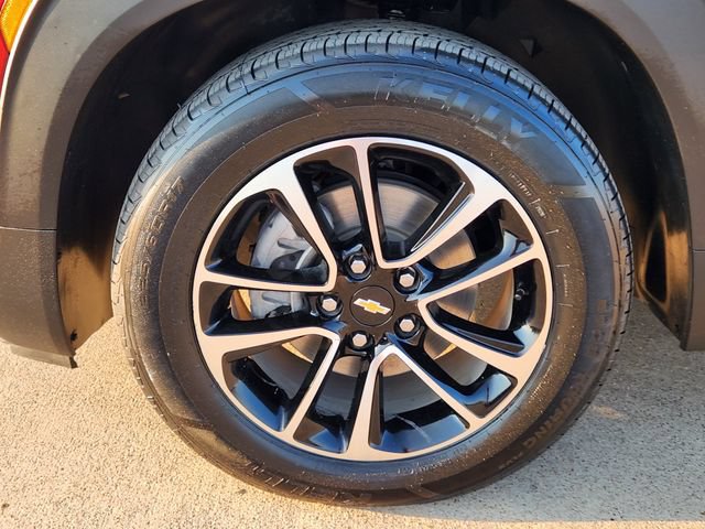 Used 2025 Chevrolet TrailBlazer LT w/ Driver Confidence Package FWD image 11