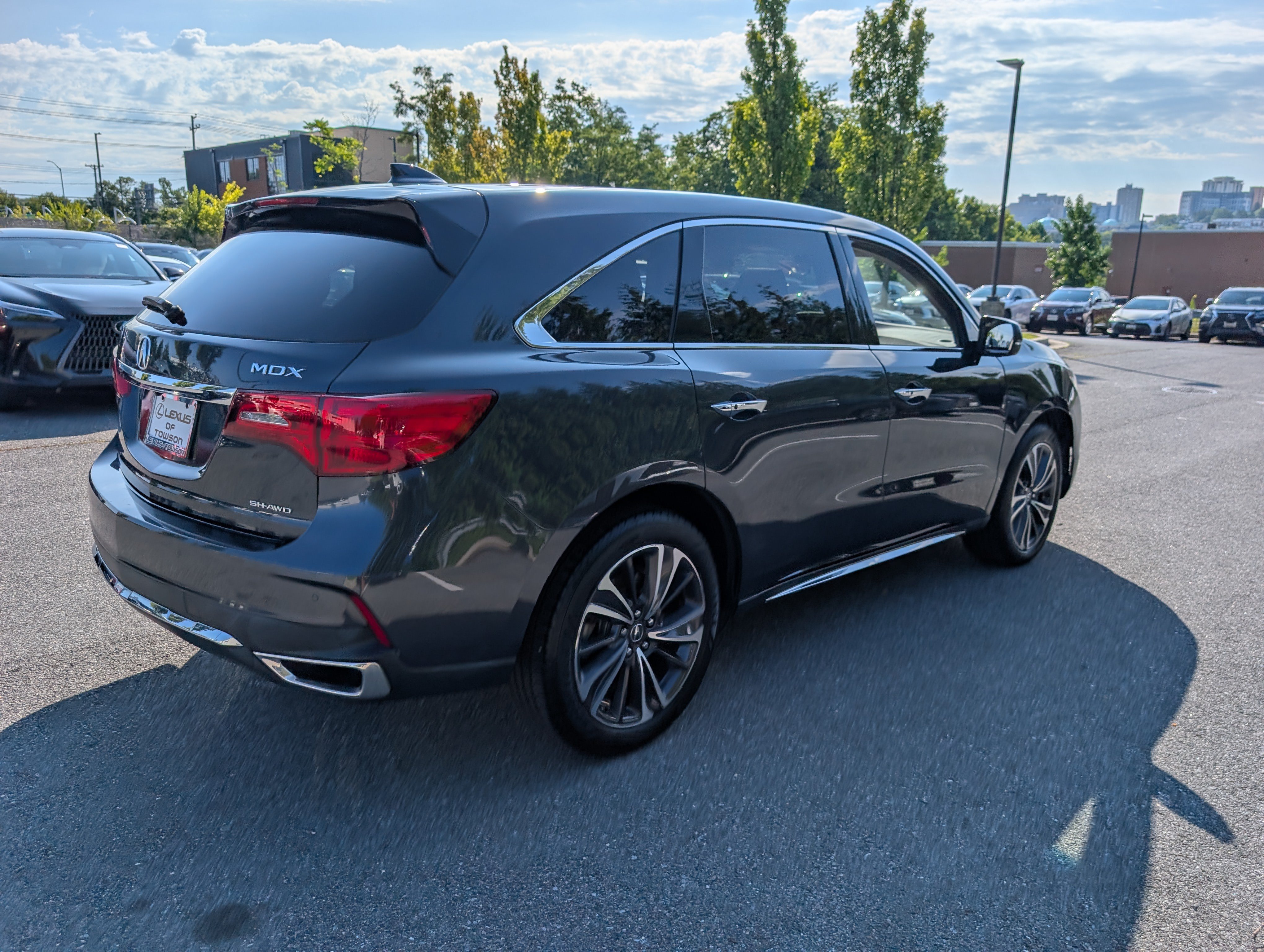 Used 2020 Acura MDX w/ Technology Package AWD/4WD image 3