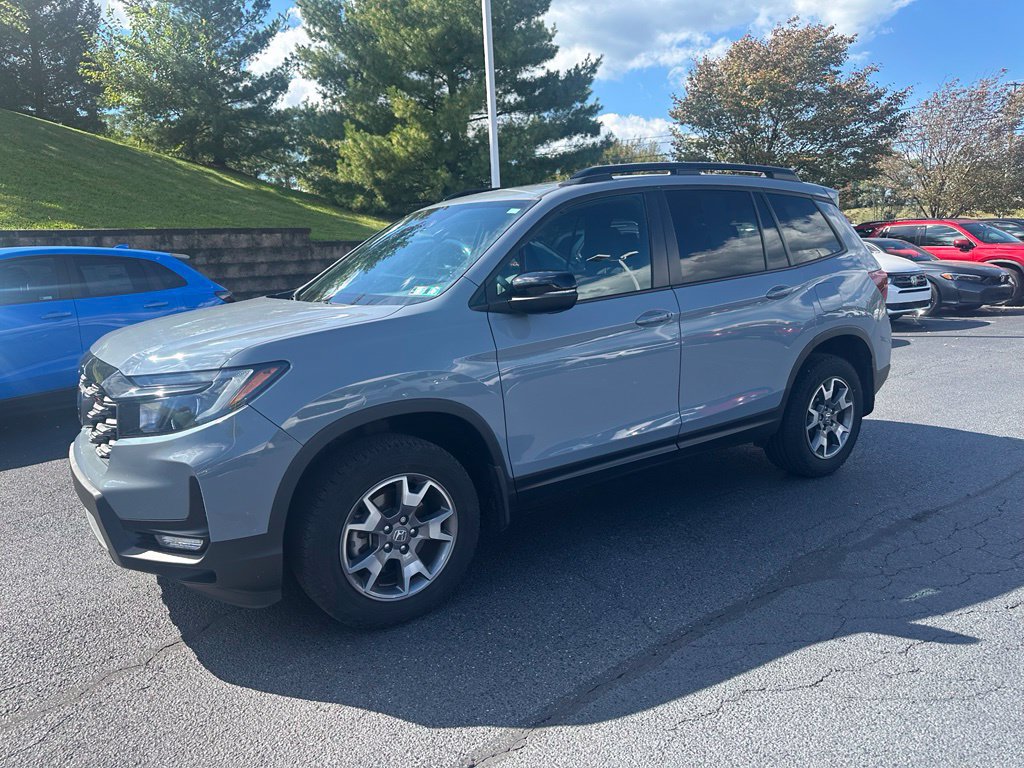 Used 2023 Honda Passport TrailSport image 4
