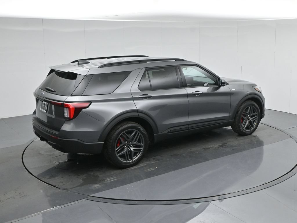 New 2026 Ford Explorer ST-Line w/ ST-Line Street Pack RWD image 45