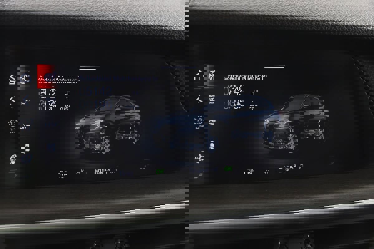 Used 2023 Alfa Romeo Stelvio Ti image 40