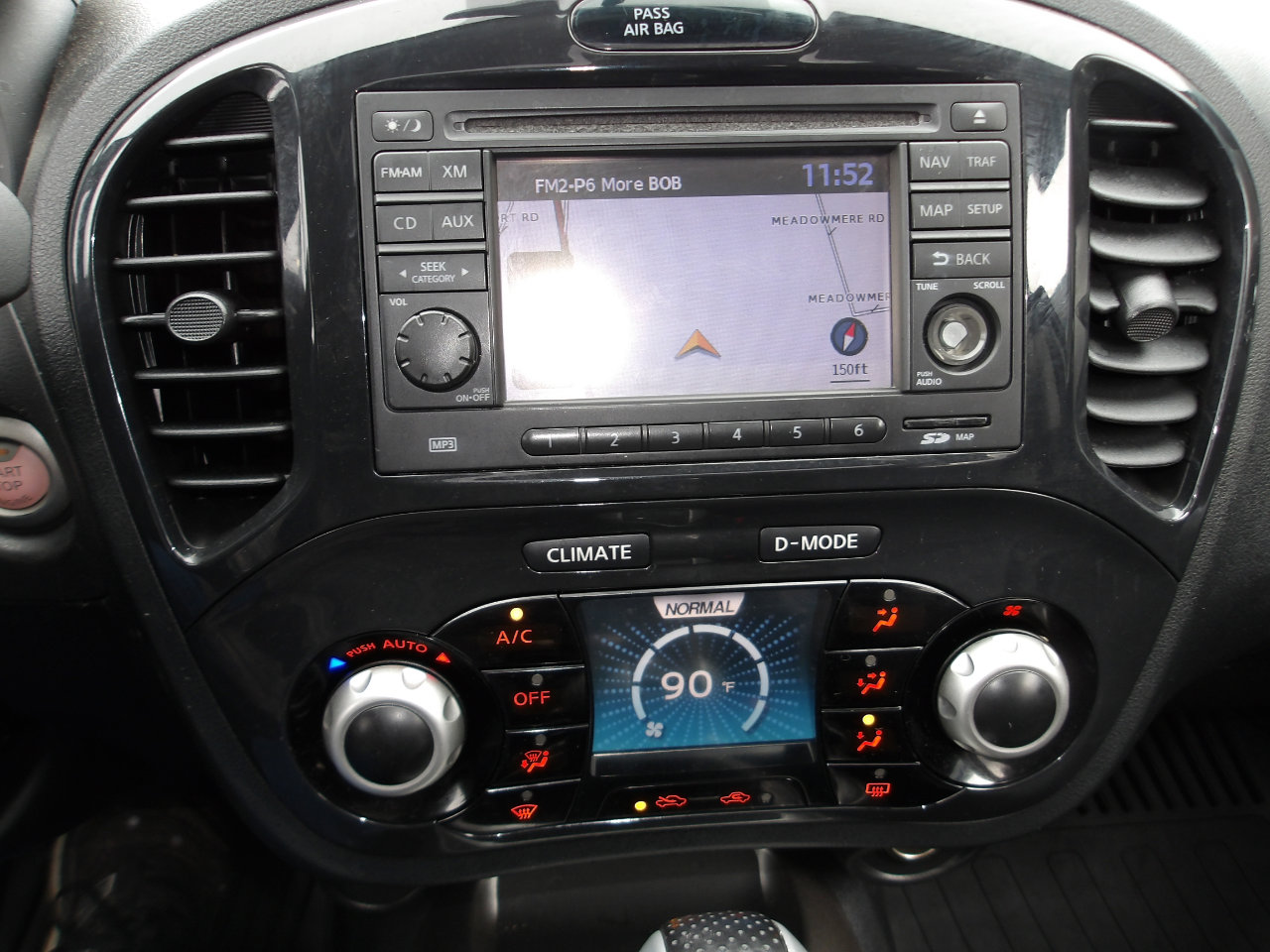 Used 2013 Nissan Juke SL w/ Chrome Pkg image 19