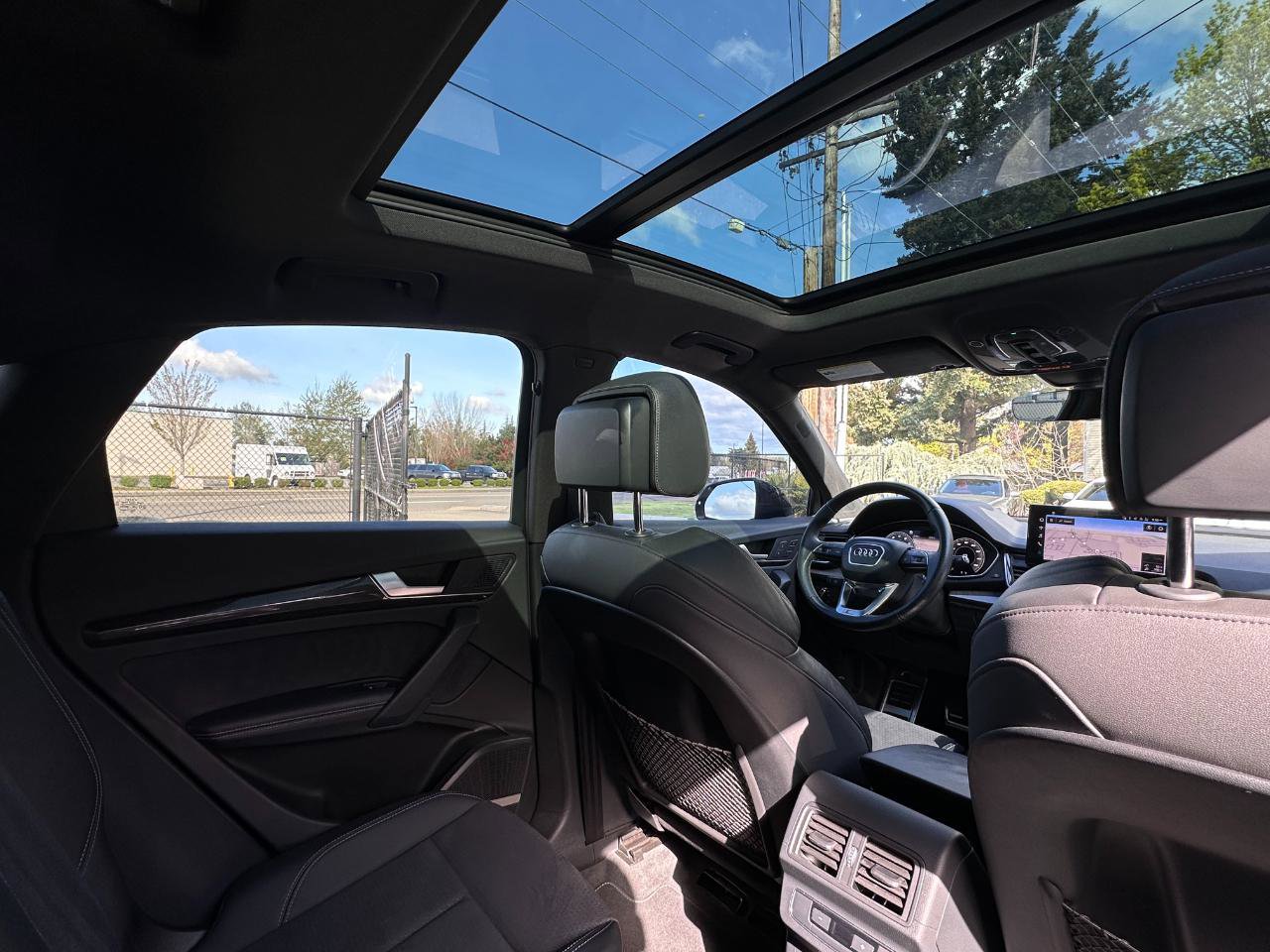 Used 2022 Audi SQ5 Premium Plus AWD/4WD image 32