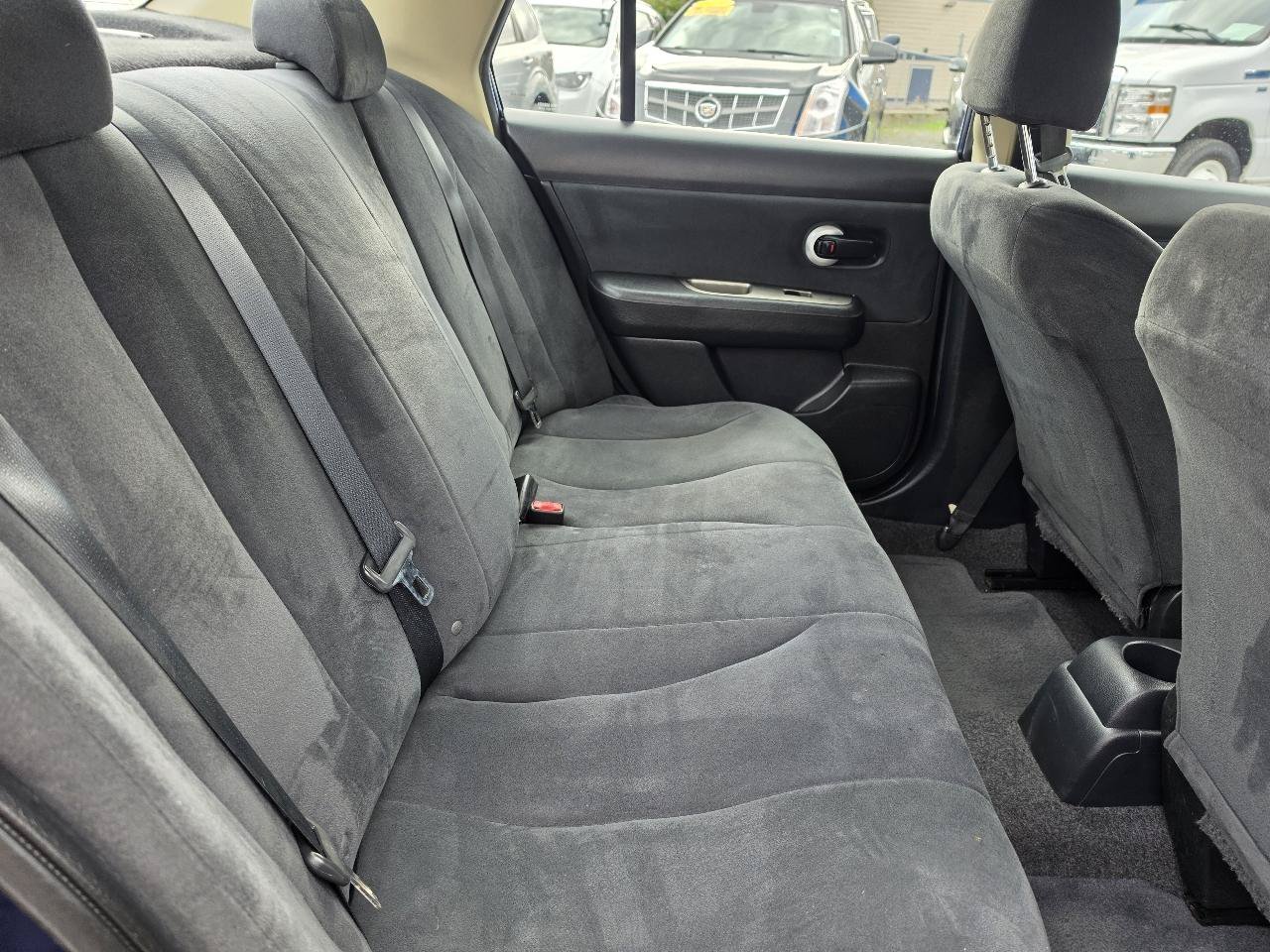 Used 2011 Nissan Versa Sedan FWD image 26