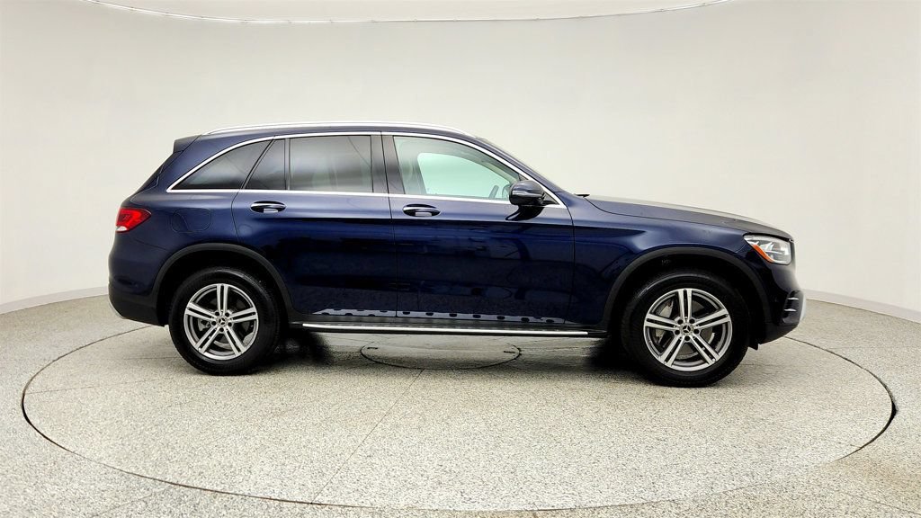 Used 2022 Mercedes-Benz GLC 300 4MATIC image 4
