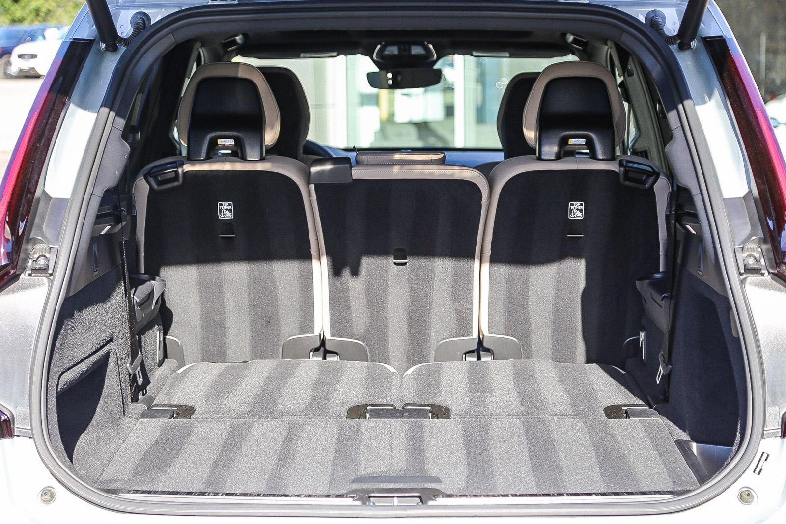 Certified 2025 Volvo XC90 B5 Core w/ Climate Package image 27