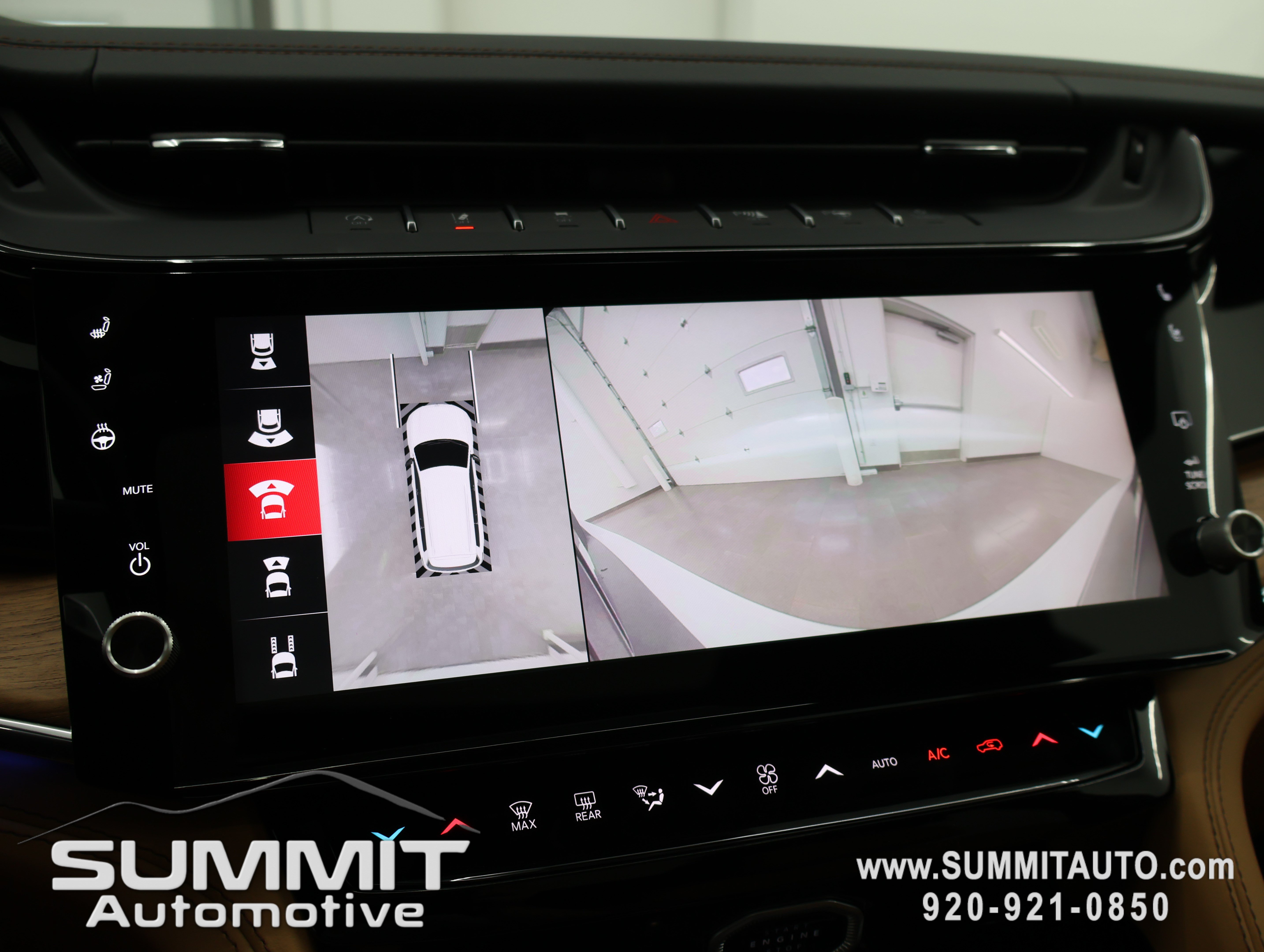 New 2026 Jeep Grand Cherokee L Summit w/ Obsidian Package AWD/4WD image 19