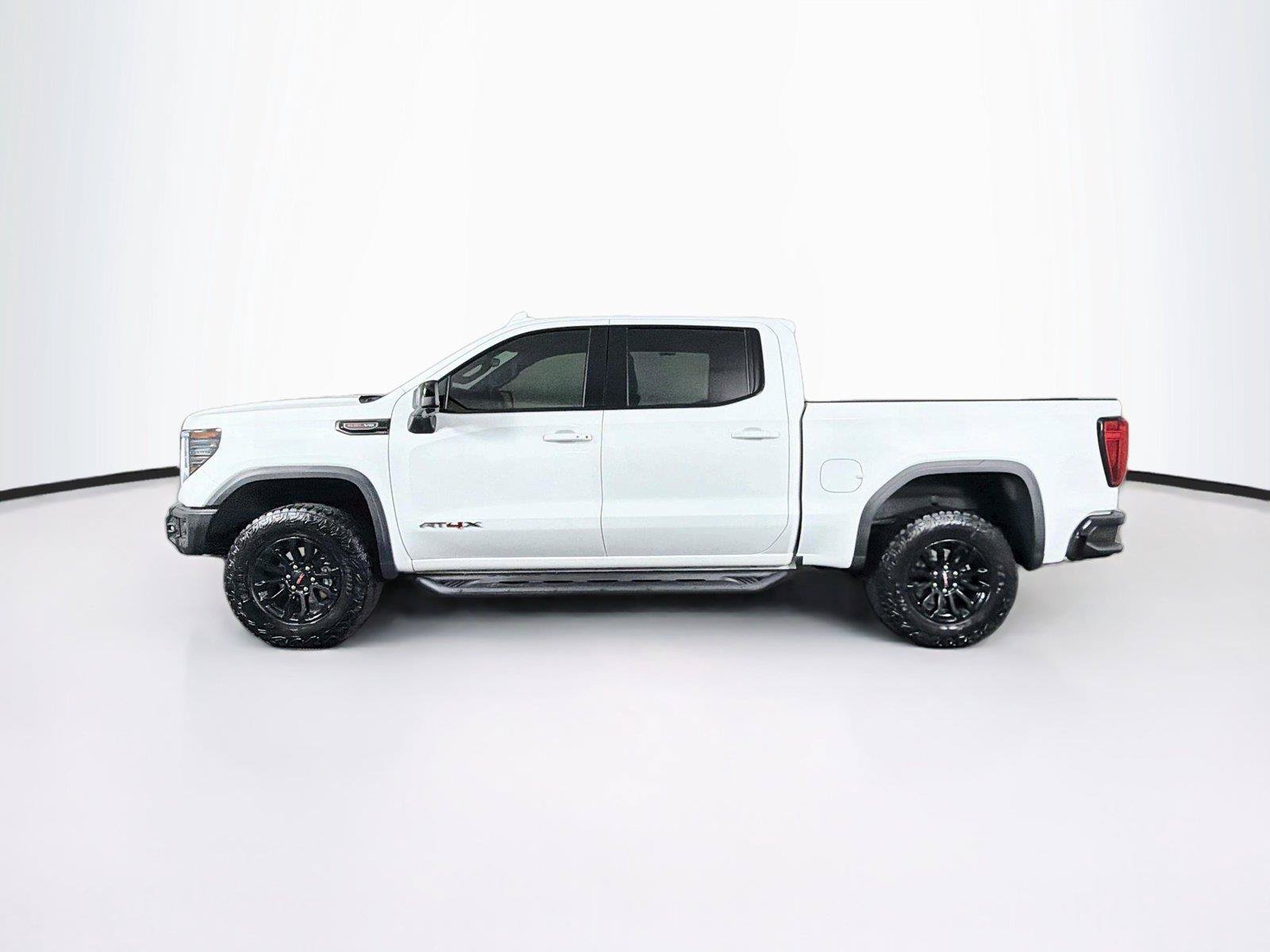 Used 2023 GMC Sierra 1500 AT4X AWD/4WD image 8