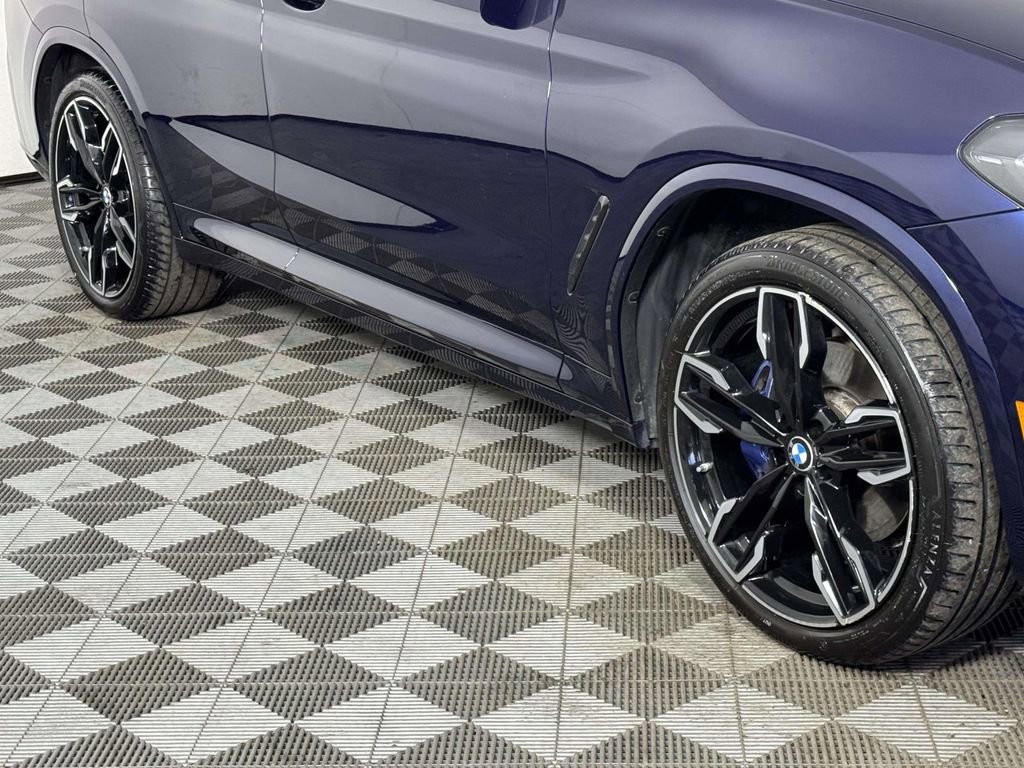 Used 2024 BMW X4 M40i w/ Premium Package image 12