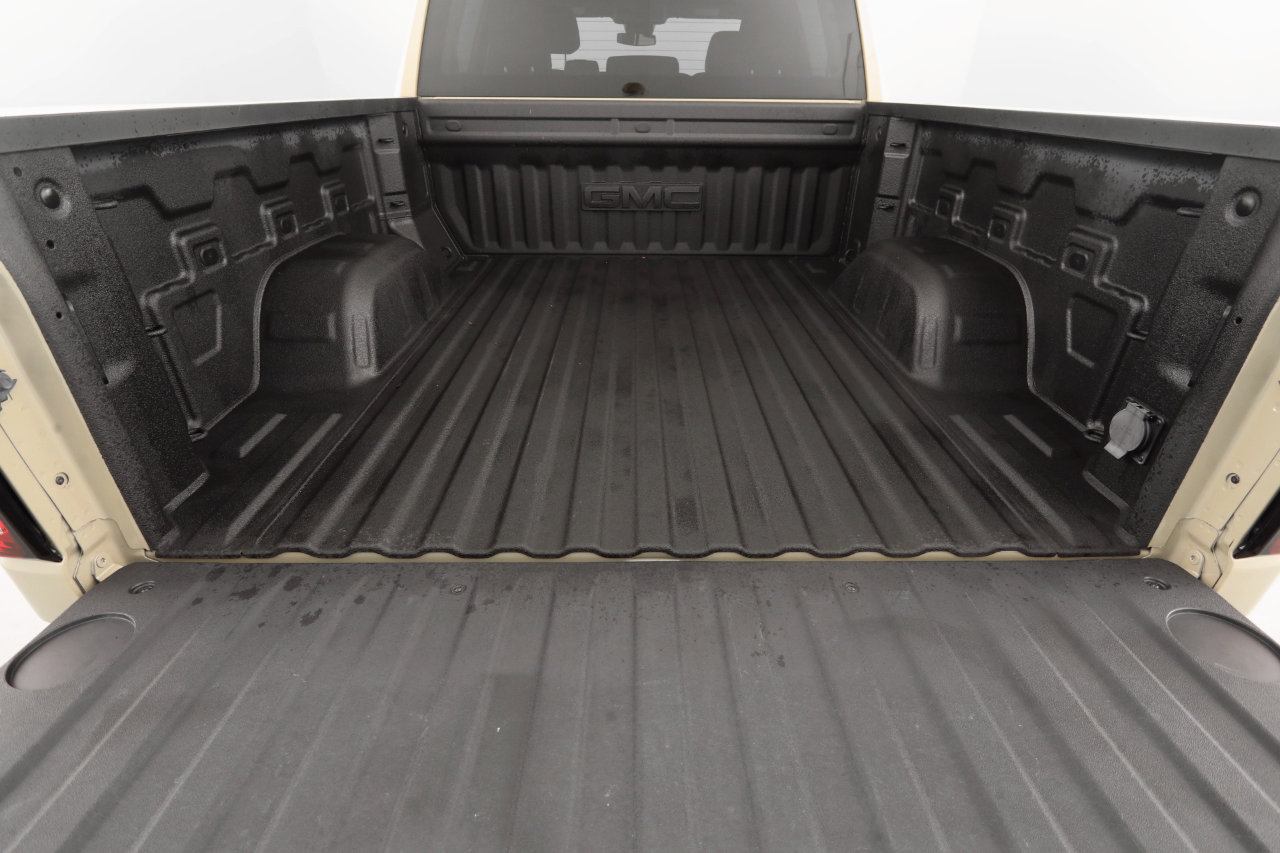 Used 2022 GMC Sierra 1500 Elevation image 32