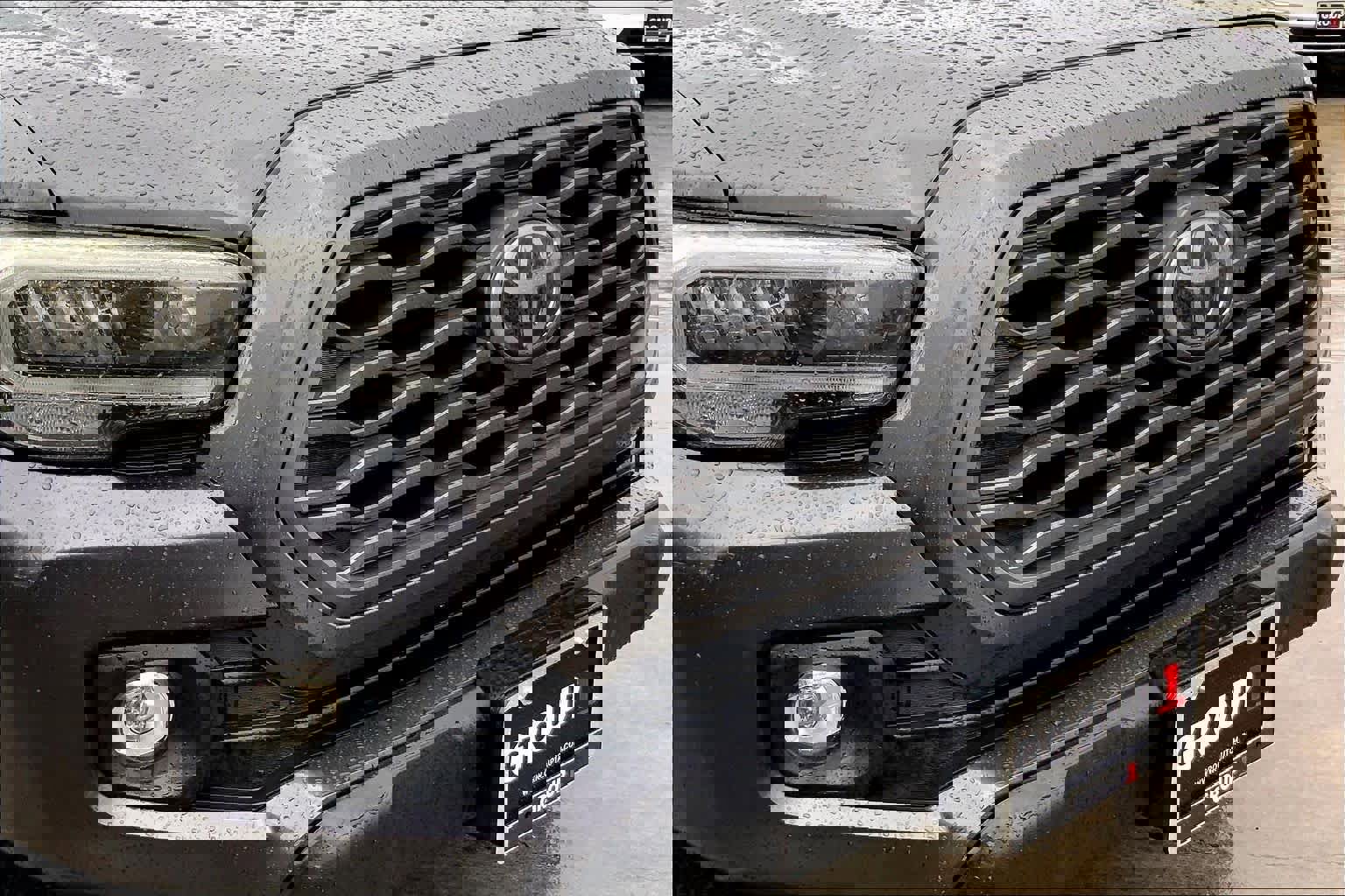 Used 2022 Toyota Tacoma TRD Off-Road AWD/4WD image 28