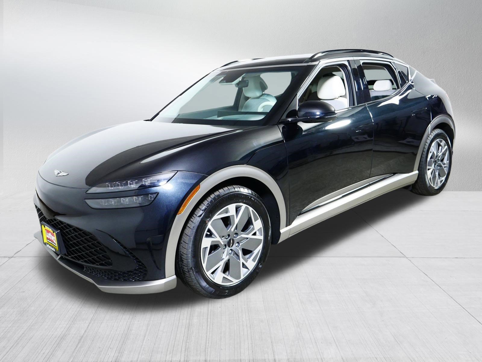 Used 2025 Genesis GV60 Advanced AWD/4WD image 3