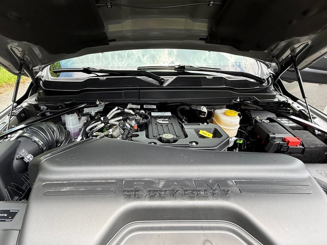 New 2026 RAM 3500 Limited AWD/4WD image 14