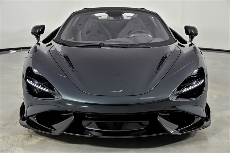Used 2022 McLaren 765LT RWD image 7