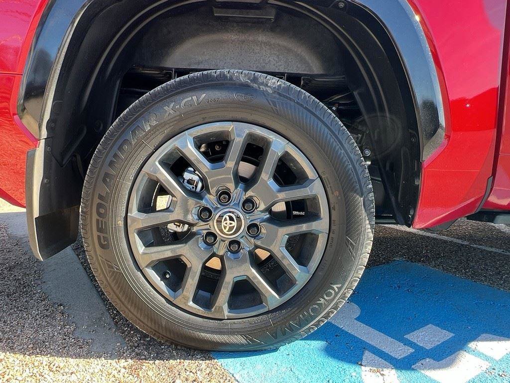 Used 2026 Toyota Tundra Platinum image 7