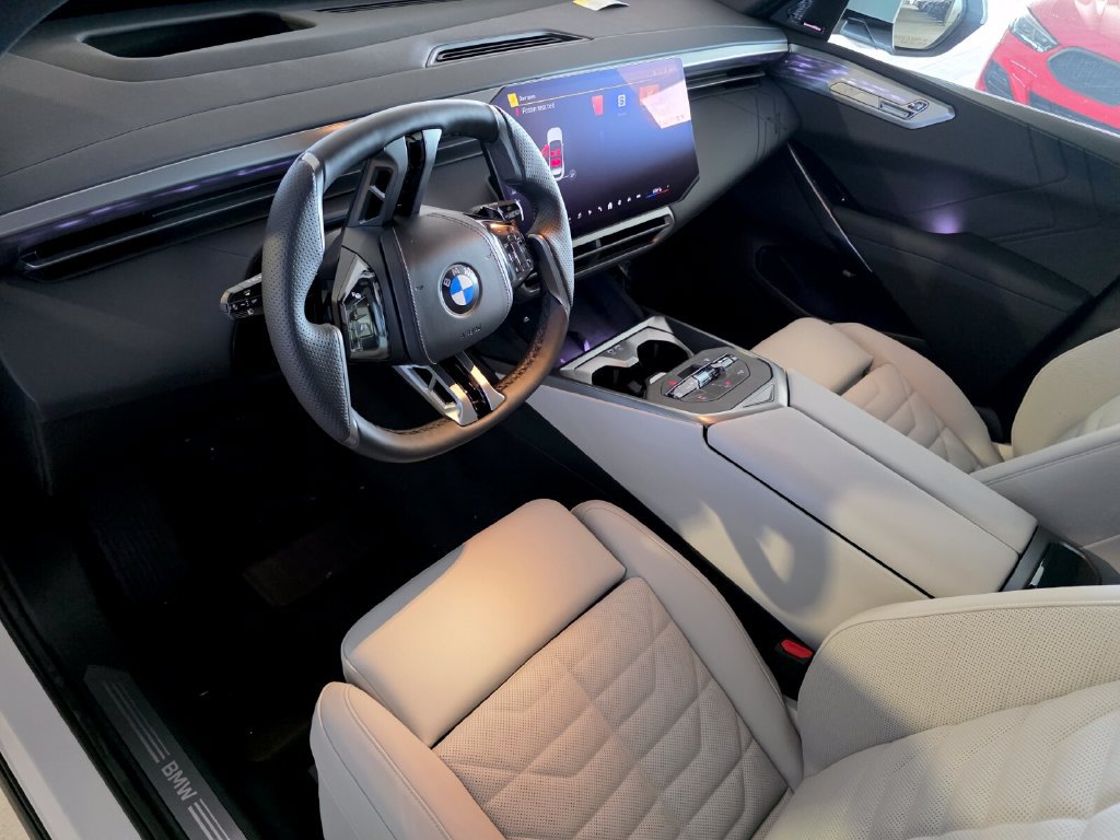 New 2027 BMW X5 xDrive50e w/ Climate Package AWD/4WD image 8