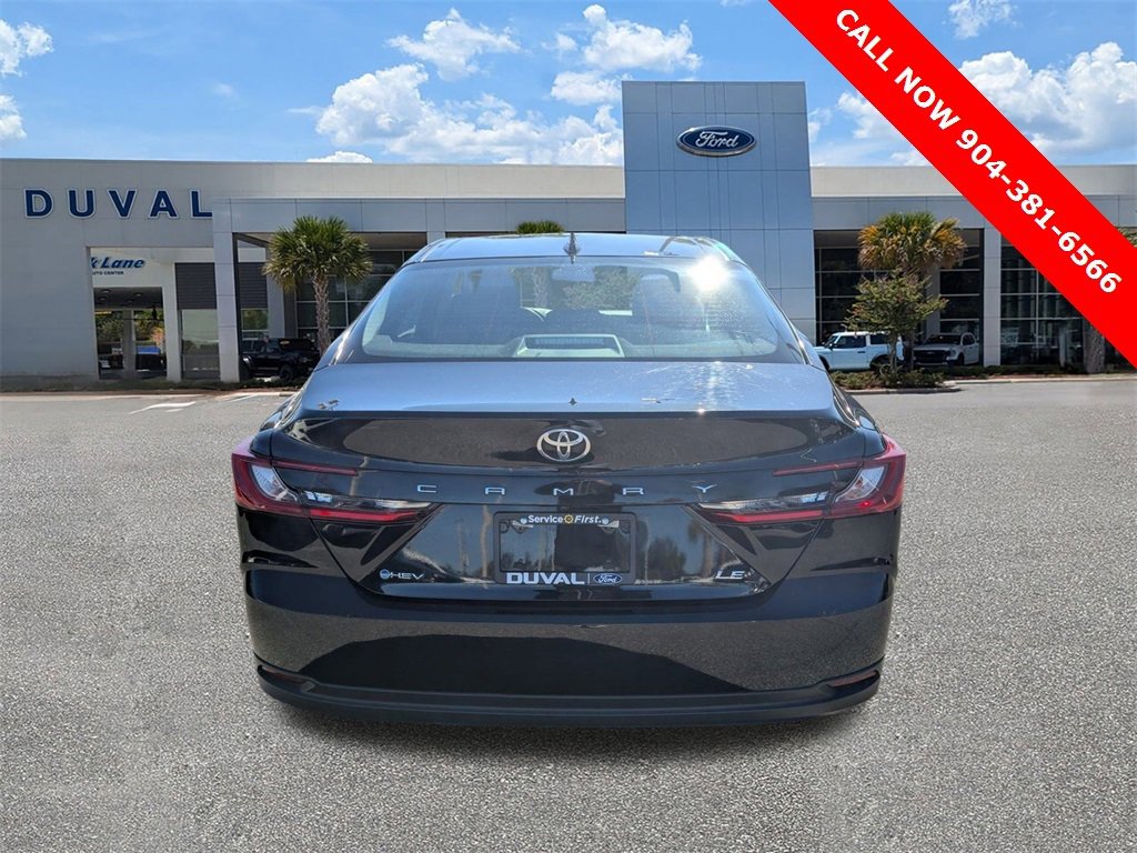 Used 2025 Toyota Camry LE image 5