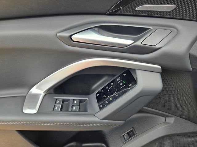Used 2025 Audi Q5 Premium Plus w/ Premium Plus image 18