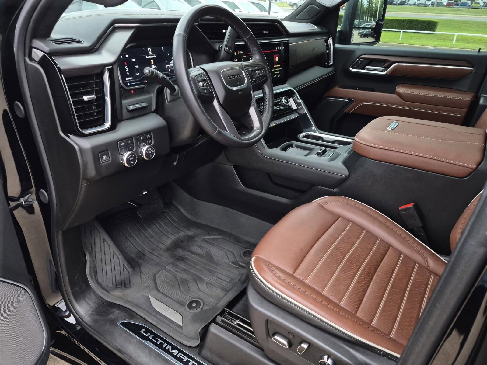 Used 2024 GMC Sierra 2500 Denali Ultimate w/ Max Trailering Package AWD/4WD image 14