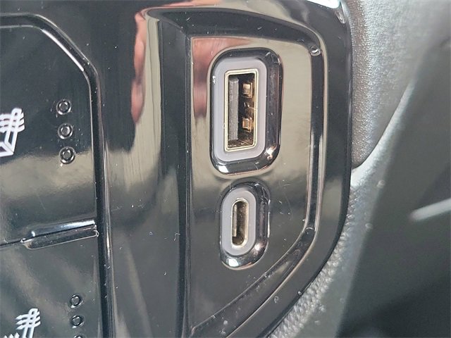 Used 2023 Chevrolet Silverado 1500 RST w/ Convenience Package II image 15