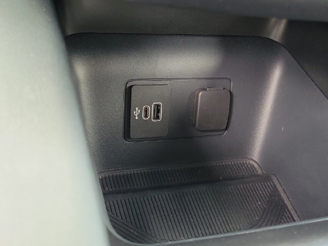 Used 2026 Ford Explorer ST-Line w/ ST-Line Street Pack RWD image 11