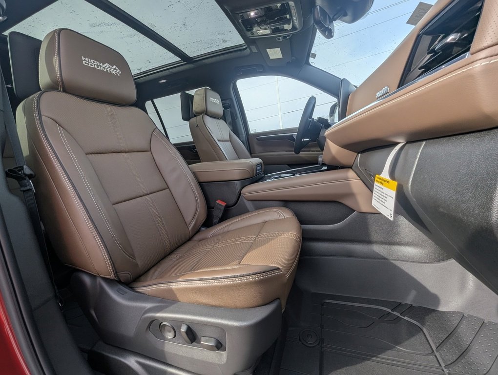New 2026 Chevrolet Suburban High Country image 13