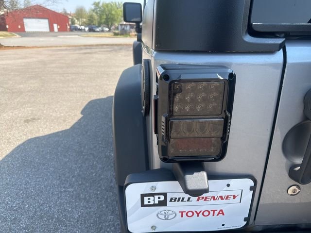 Used 2014 Jeep Wrangler Sport w/ Quick Order Package 24S AWD/4WD image 9