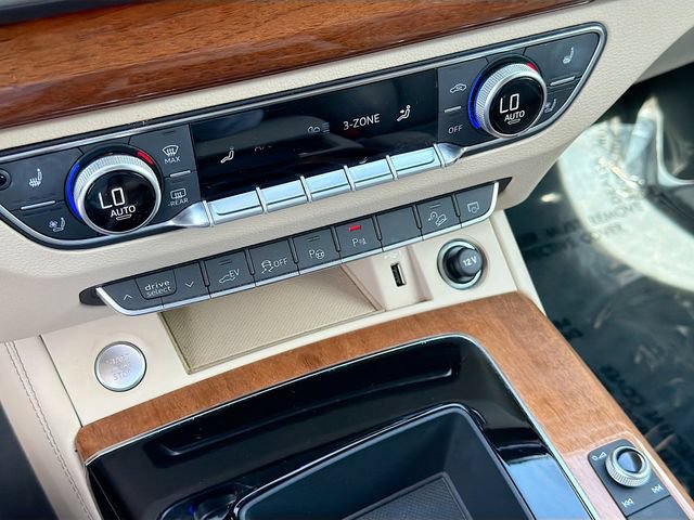 Used 2023 Audi Q5 e Prestige w/ Prestige Package AWD/4WD image 33