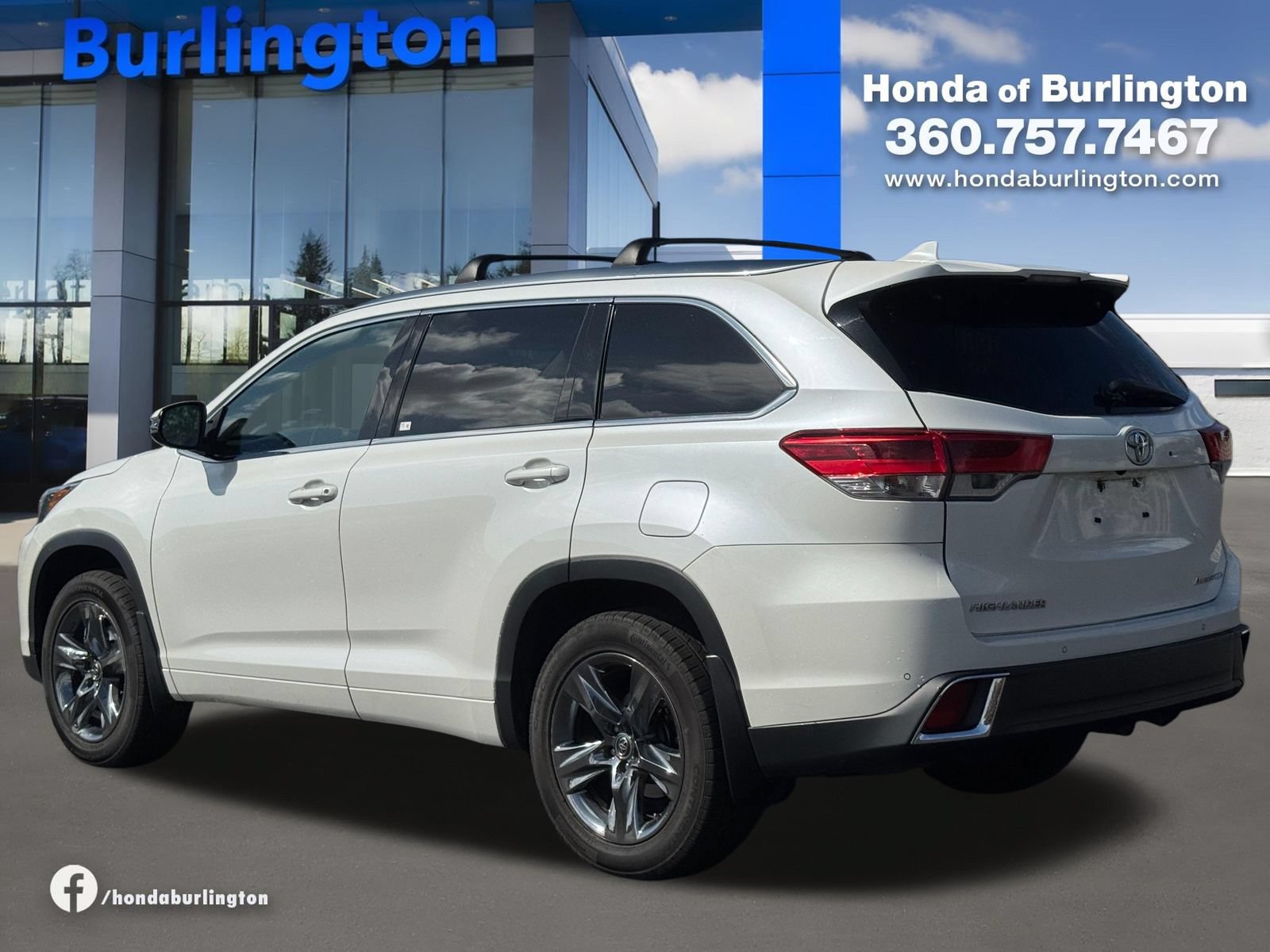 Used 2018 Toyota Highlander Limited Platinum AWD/4WD image 4