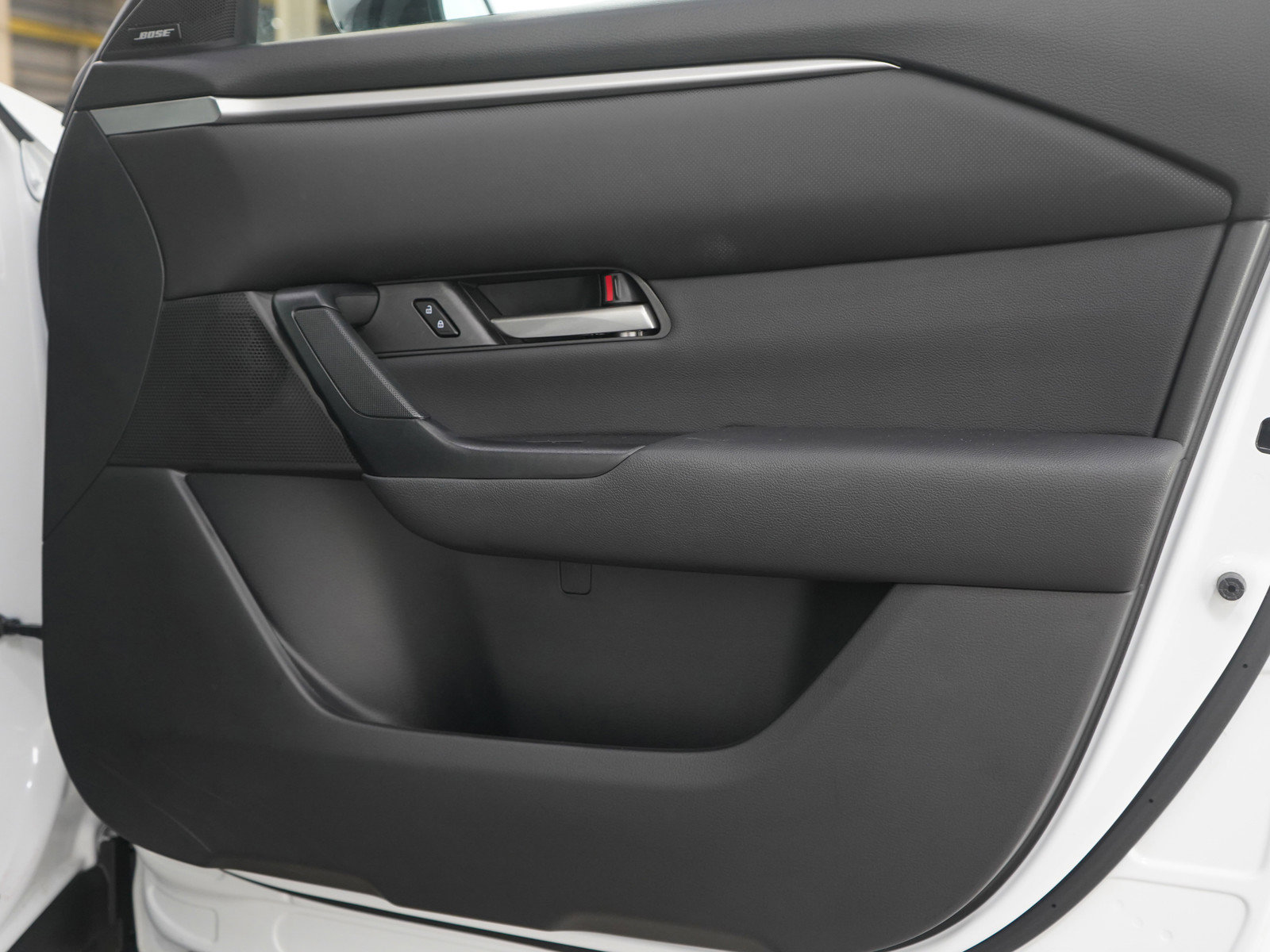 Used 2024 MAZDA CX-50 AWD 2.5 S w/ Cargo Package image 9