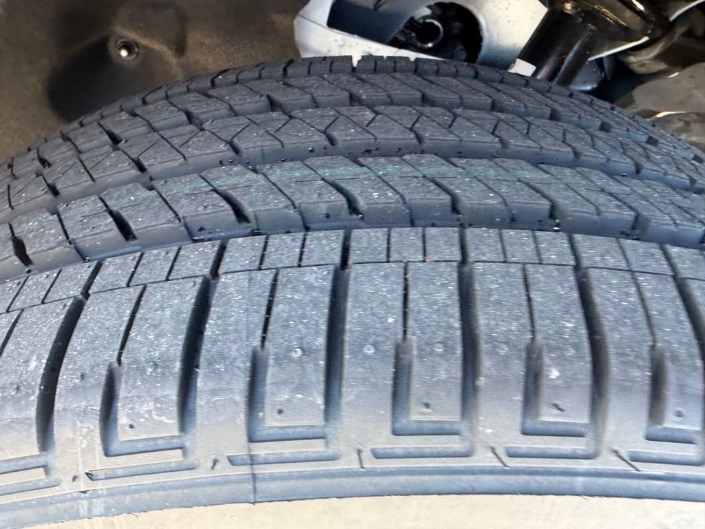 New 2025 Jeep Grand Cherokee Laredo RWD image 28