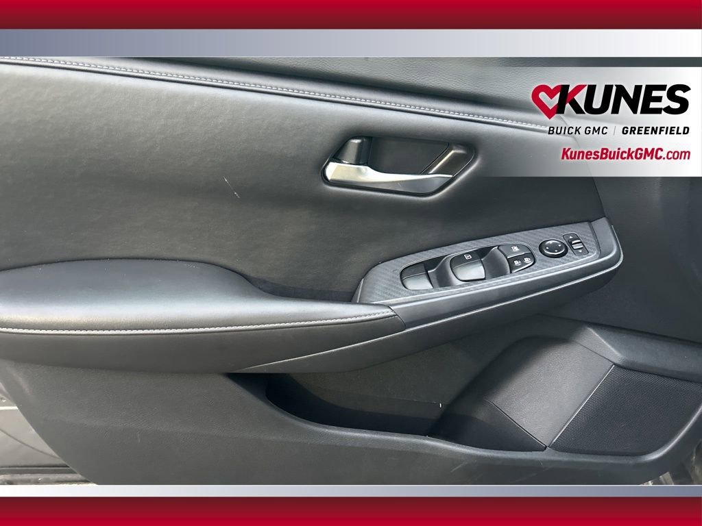 Used 2023 Nissan Sentra SV image 17