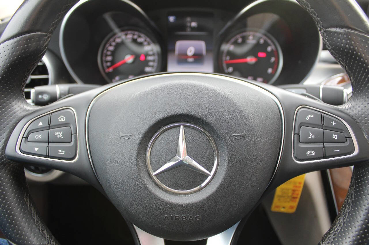 Used 2016 Mercedes-Benz C 300 4MATIC Sedan image 12