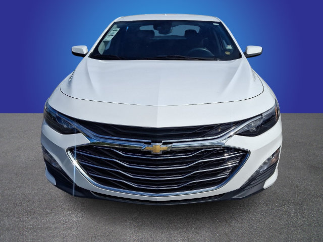 Used 2025 Chevrolet Malibu LT FWD image 2