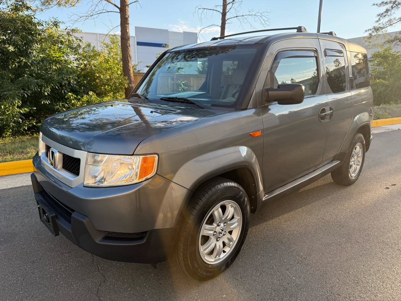 Used 2011 Honda Element LX image 2