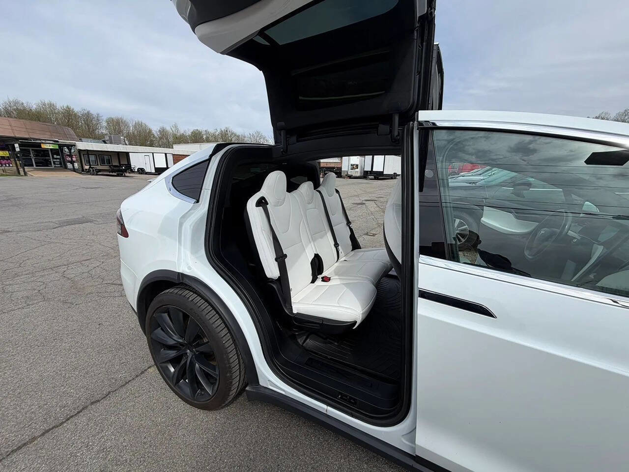 Used 2020 Tesla Model X Long Range image 14