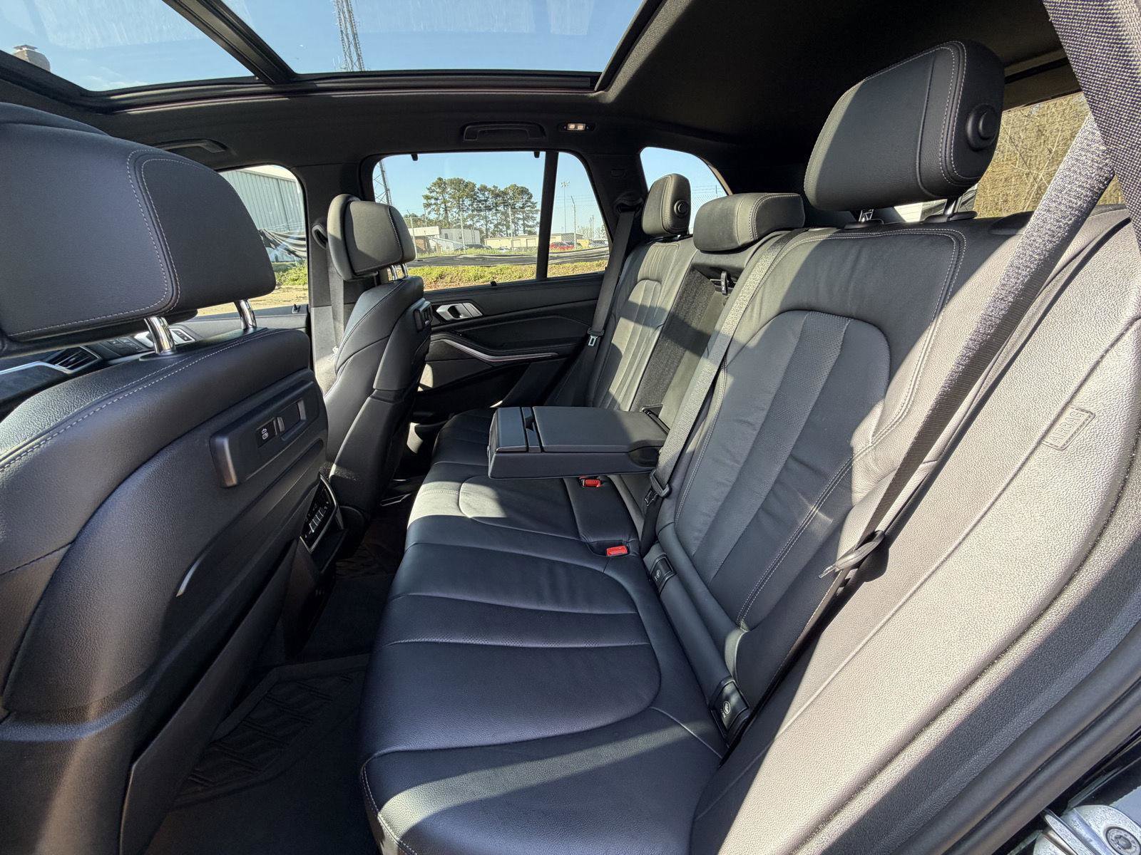 Used 2019 BMW X5 xDrive40i w/ Executive Package image 13