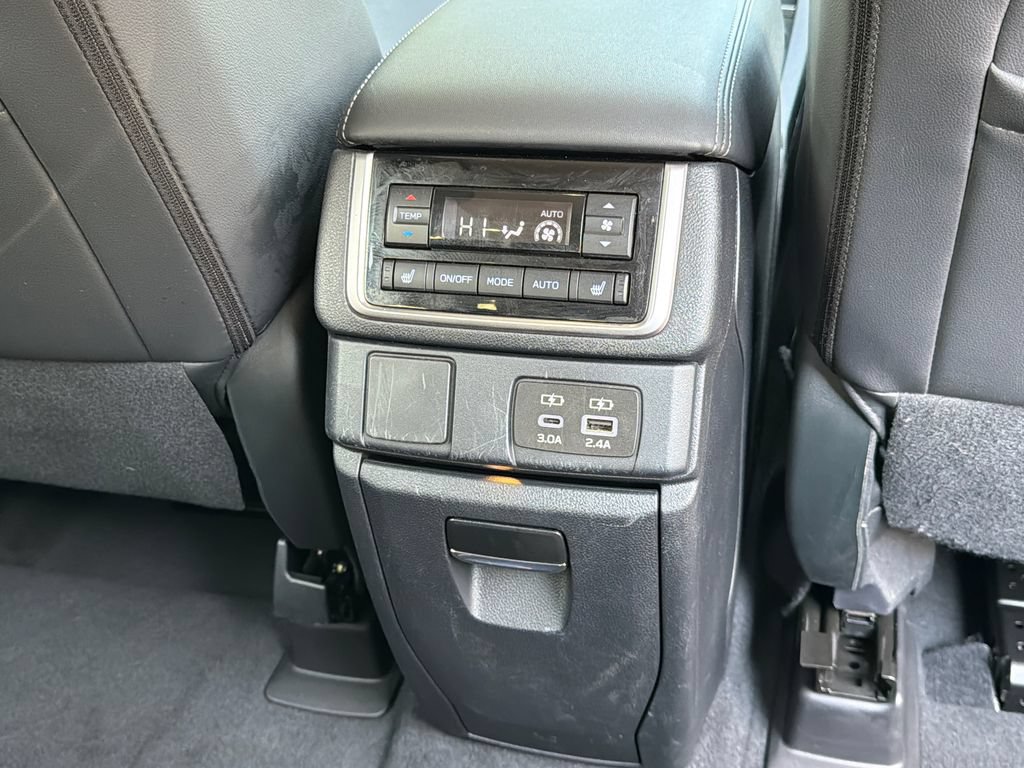 Used 2023 Subaru Ascent Limited w/ Technology Package AWD/4WD image 19