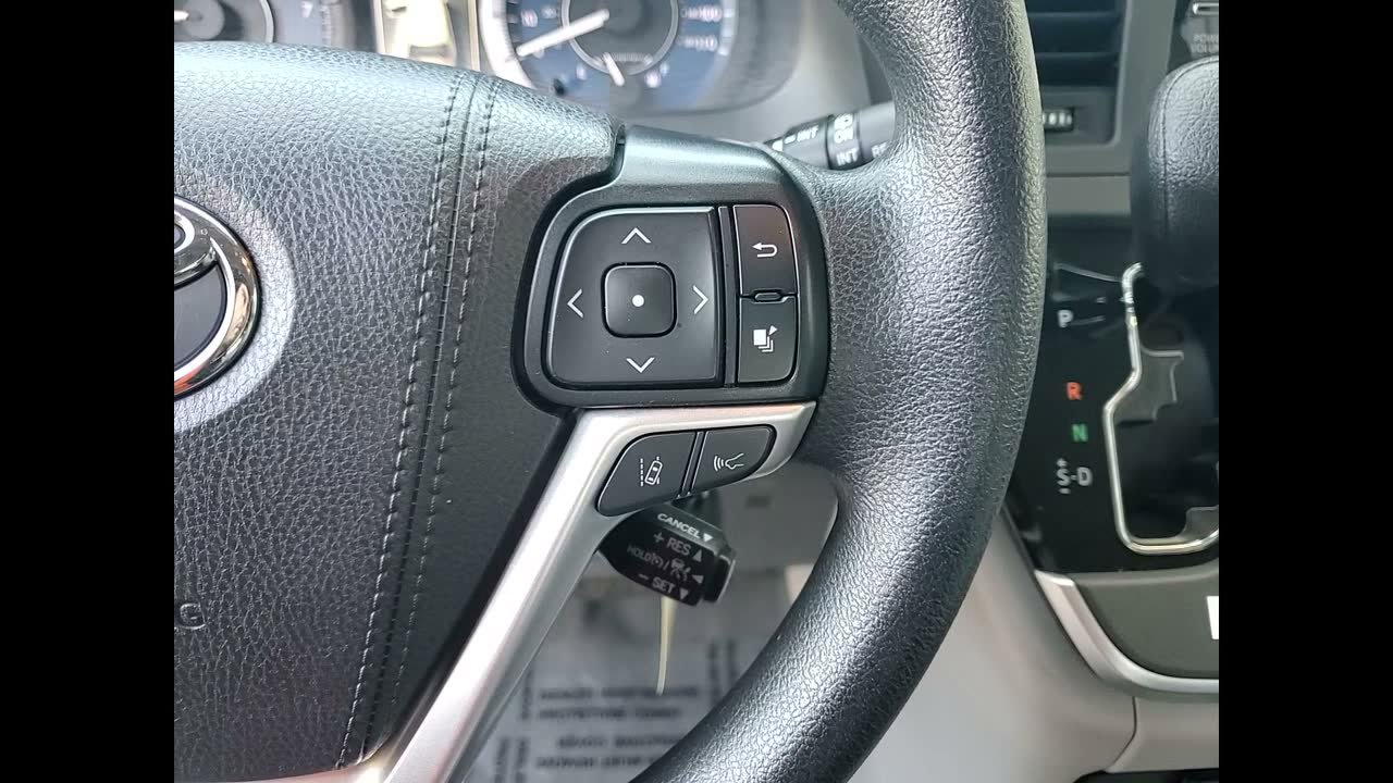 Used 2020 Toyota Sienna L image 23