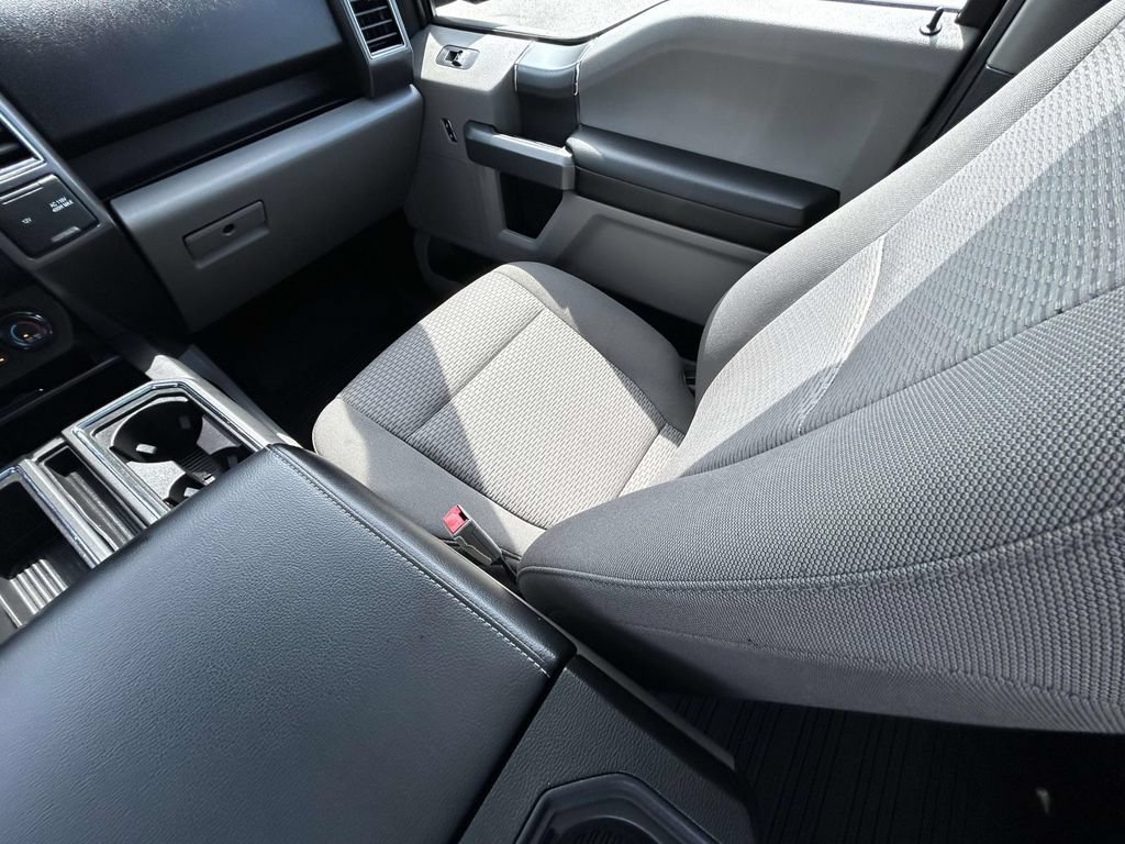 Used 2018 Ford F150 XLT w/ Equipment Group 302A Luxury AWD/4WD image 15