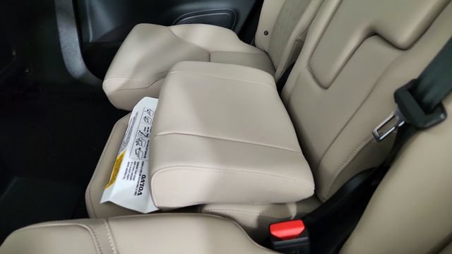 New 2026 Volvo XC90 T8 Plus w/ Protection Package AWD/4WD image 30