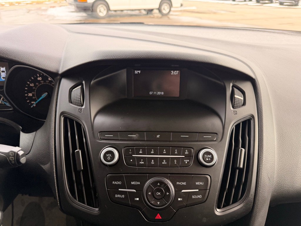 Used 2018 Ford Focus SE image 24